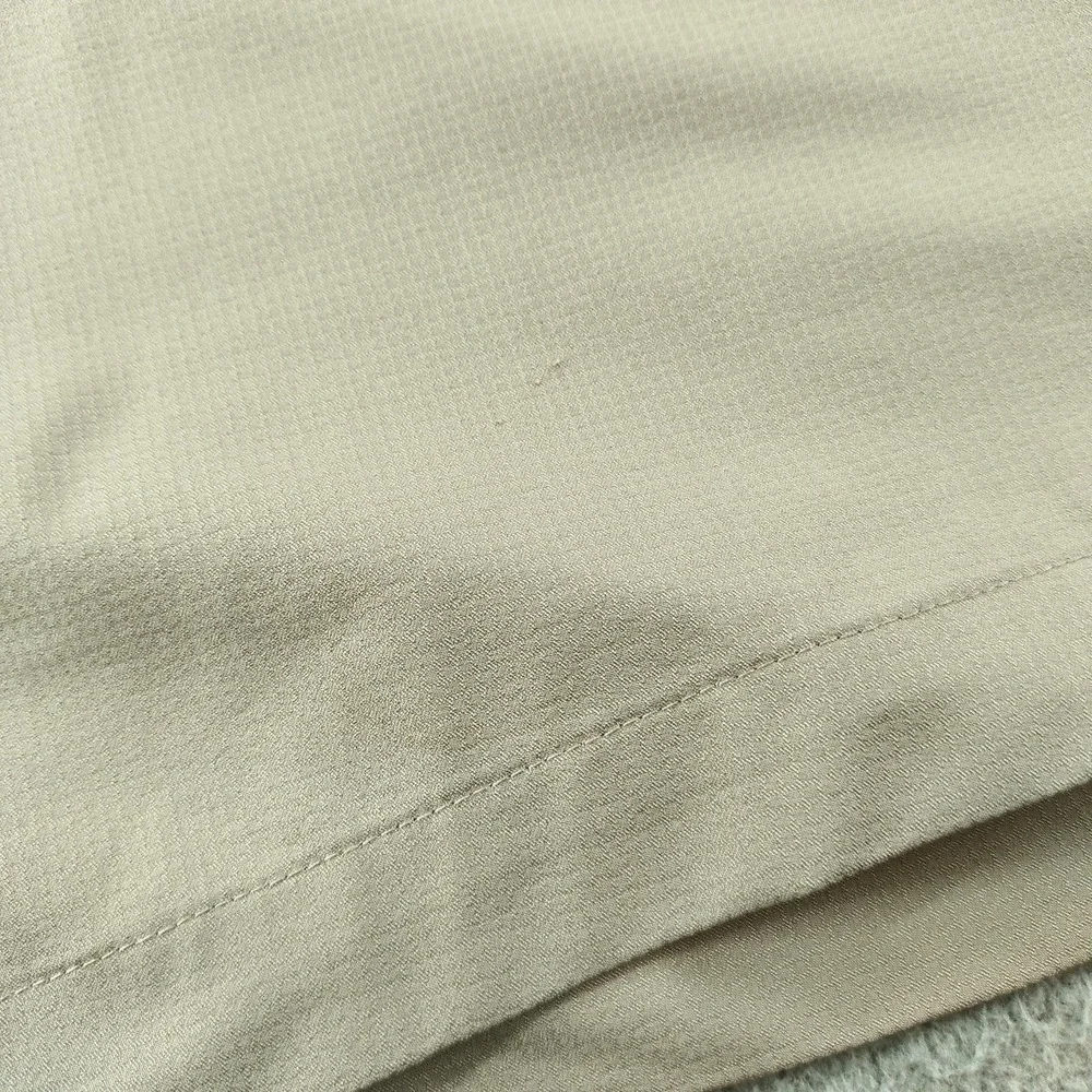 Travis Mathew Shorts Mens 38 Beige 9 Inch Stretch Chino Performance Golf Casual